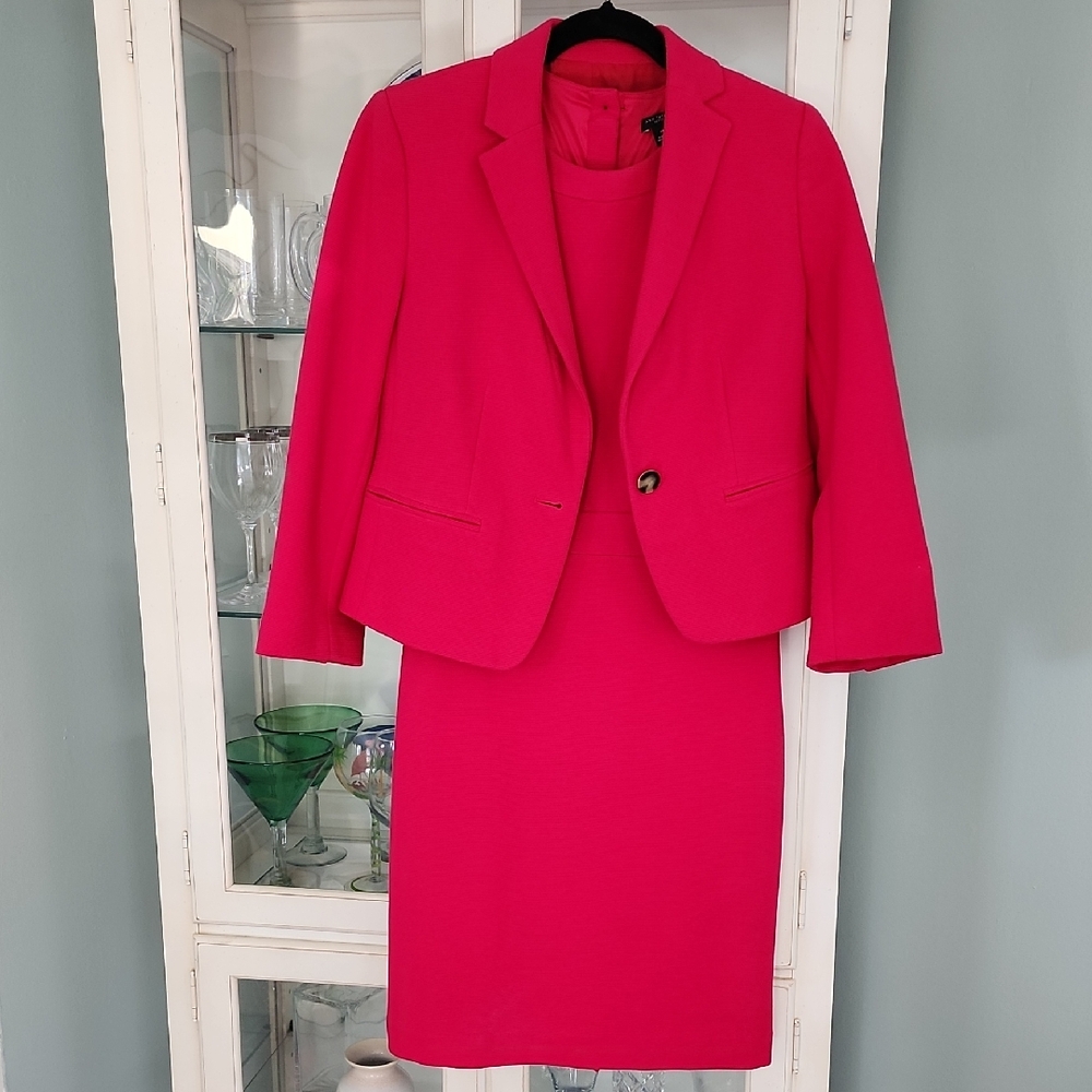 4P Ann Taylor Petite Vibrant Hot Pink Dress And Jacket, Worn Once